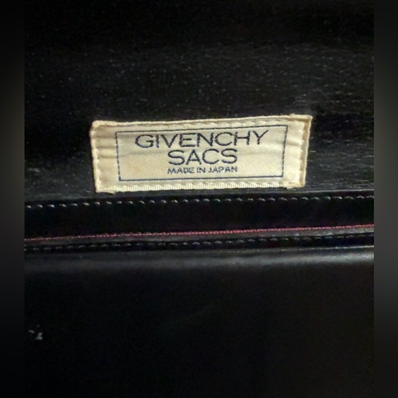 RARE - Vintage Givenchy 4G Slim Crossbody Leather - ONE OF A KIND - Picture 5 of 5